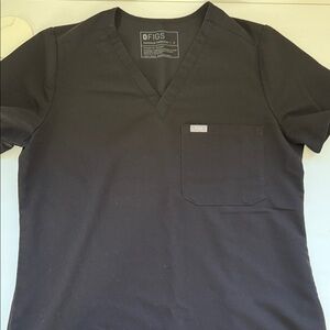 Figs Women's Black V-Neck Short Sleeve Scrub Top